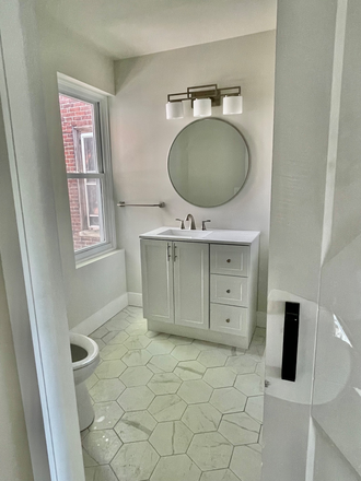 Bathroom - Charming 2 Bedroom