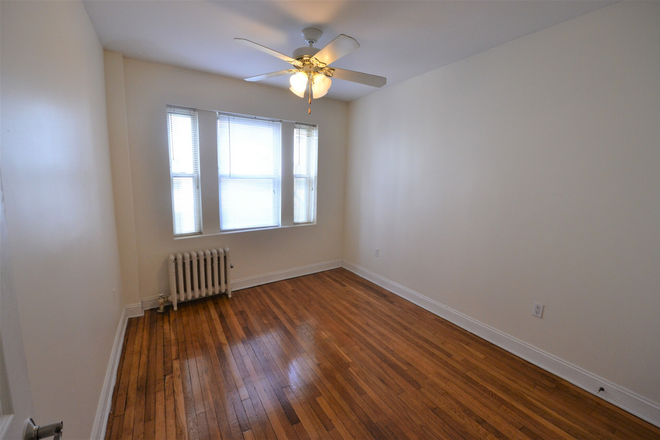 Bedroom - 2 Bed Available 9/1/26! *CONTACT NOAH 603-470-8181 Apartments