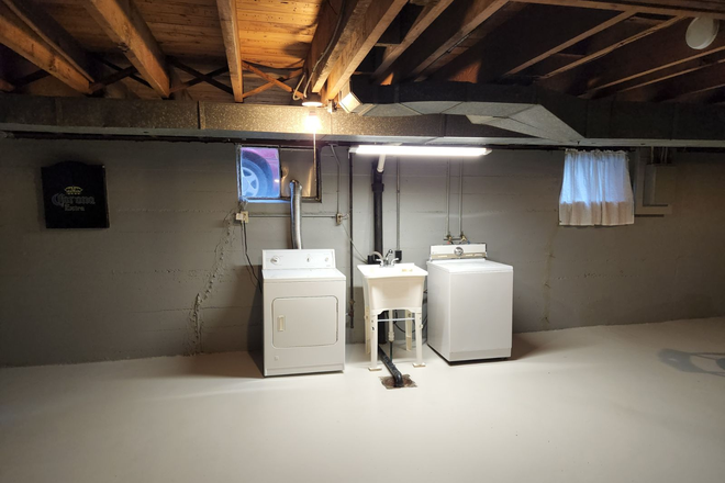 Basement - washer/dryer - Close to U of L.  3BR/1BA. New windows & security doors.  Washer/dryer in bsmt. No smoking or pet House