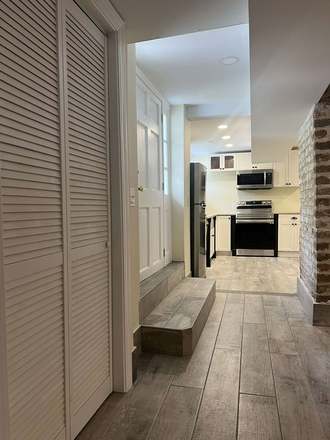 Hall to the kitchen - Charming apartments close to campus
