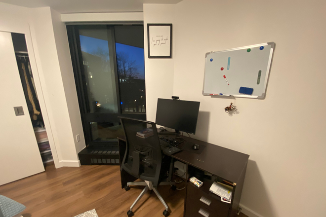 Bedroom (image 2) - Room in 3 bed/1 bath, Soldiers Field Park (HUH), August 1 lease Apartments