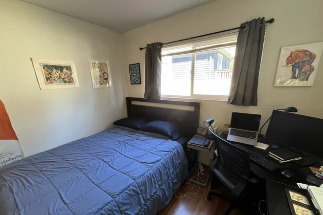 bedroom - Private room with private bathroom in 3bed/2bath