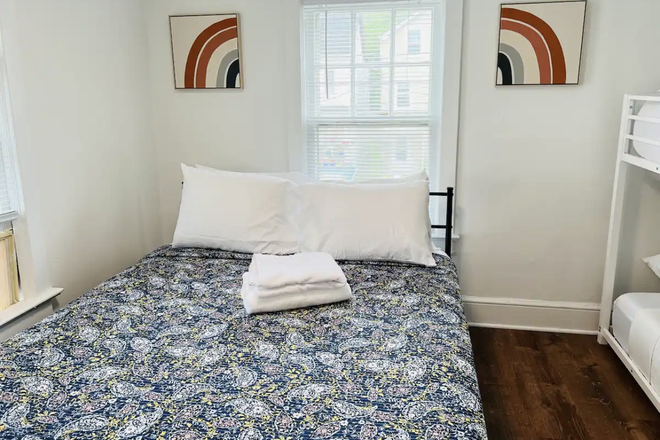 Bedroom 1 - 2BR Duplex-Birch Ave-Princeton Duplex