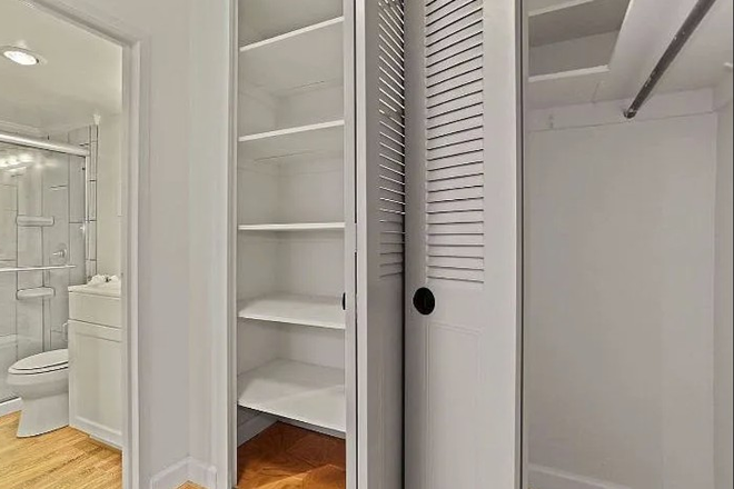 Closet - Letterman House