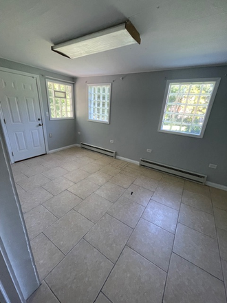 Bedroom - Newly renovated off campus house