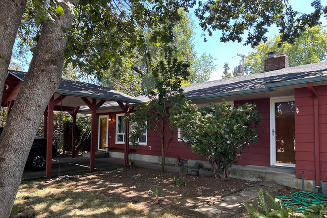 Front with carport - Updated House close to campus