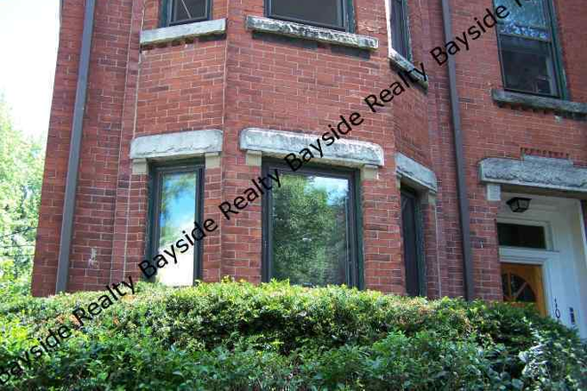 front - No fee! great location. small, charming loft style unit. minutes to Charles River, redline, MIT