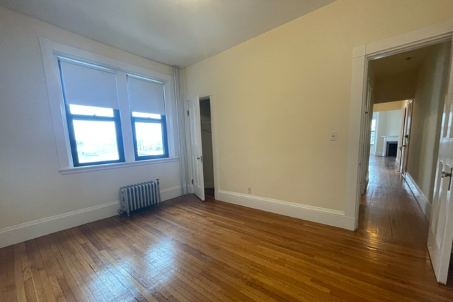 a - 2 bedroom in Back Bay by Mass Ave Apartments