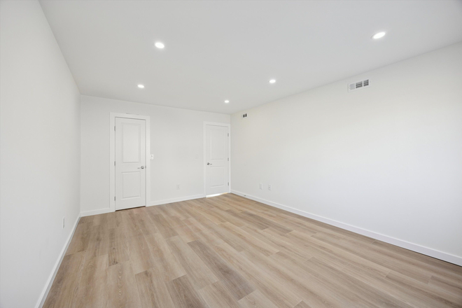 Bedroom - 1BR apt-Bradley Ct-Princeton