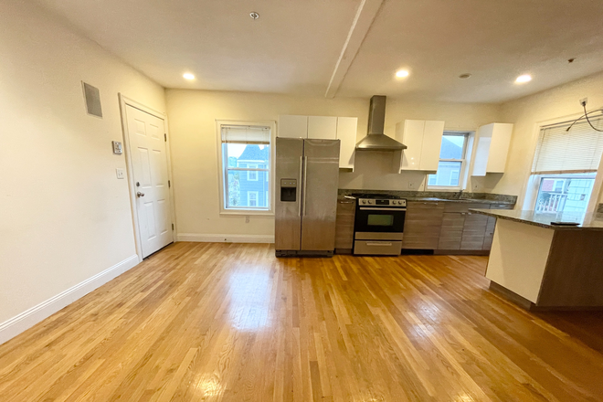 kitchen - living room - New Construction, 4 Bedroom, Central AC, Granite, Stainless Steel! Condo