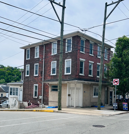 Exterior of home - 389 E Hector Street Conshohcken PA