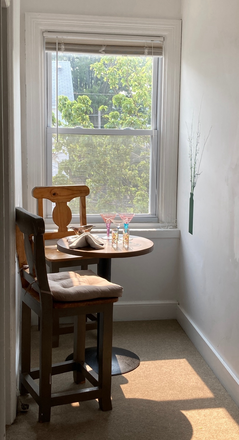 West Nook, Afternoon Cocktails, People watching perch - 4 bdrm FURNISHED, FREE Laundry IN UNIT, kitchen fully EQUIPPED, Free parking Apartments