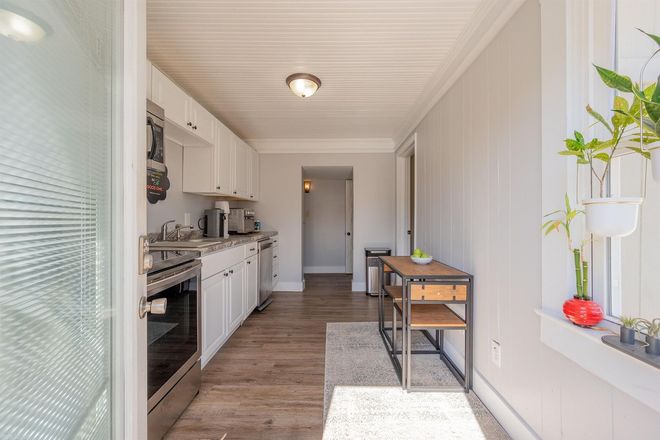 Photo - 201 Roanoke Street Apartments