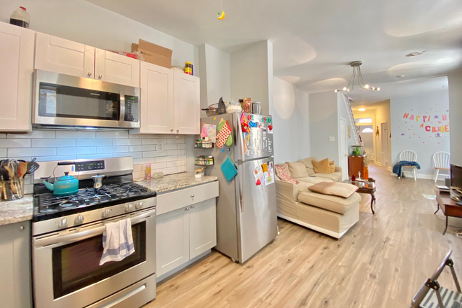 Kitchen - 1730 Edgley Street House