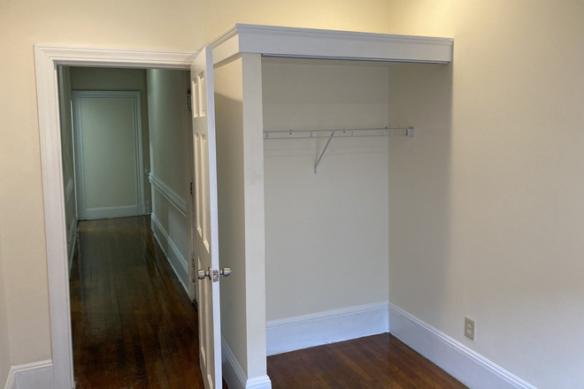 . - 4 bedroom 13 Haviland St #5-  Move in 9/1/26 Apartments