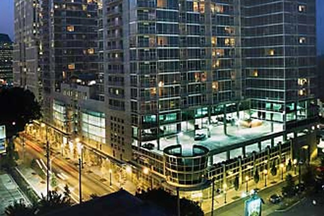 Building view - Renovated Metropolis Condo for Rent, 2 Bed/2 Bath