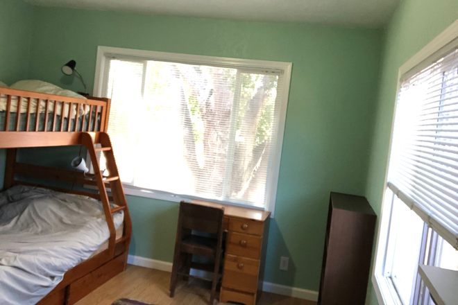 your room, light and airy - Room for Vegan/Vegetarian in shared house & garden