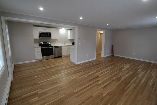 1 - Renovated apartment steps to the Union Square T