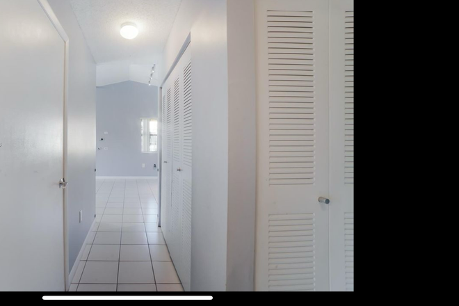 Hallway - Townhouse by campus