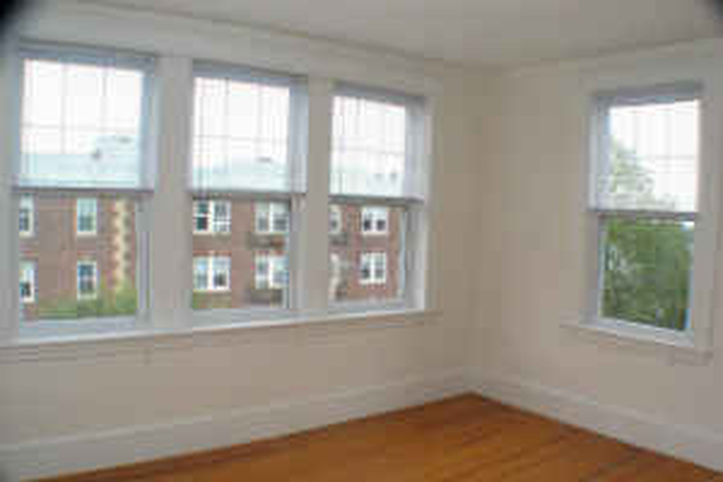 1 - Economical apartment in great condition.