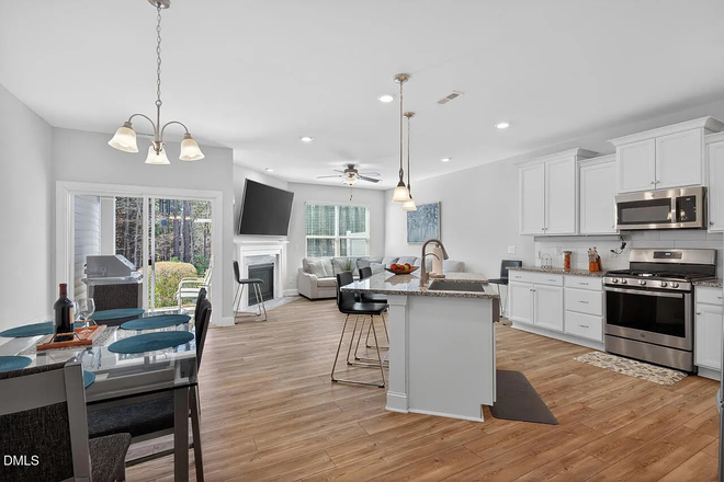 Kitchen - Townhouse, Fully furnished, 2 bedroom, 2.5 bath